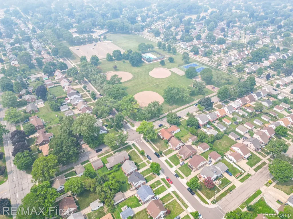 18223 Audette Street Dearborn City MI 48124