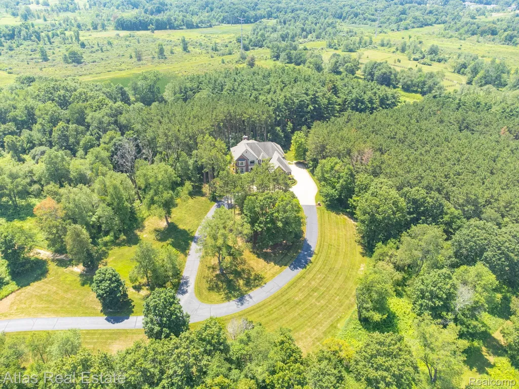 10380 S S. State Road Atlas Township MI 48438