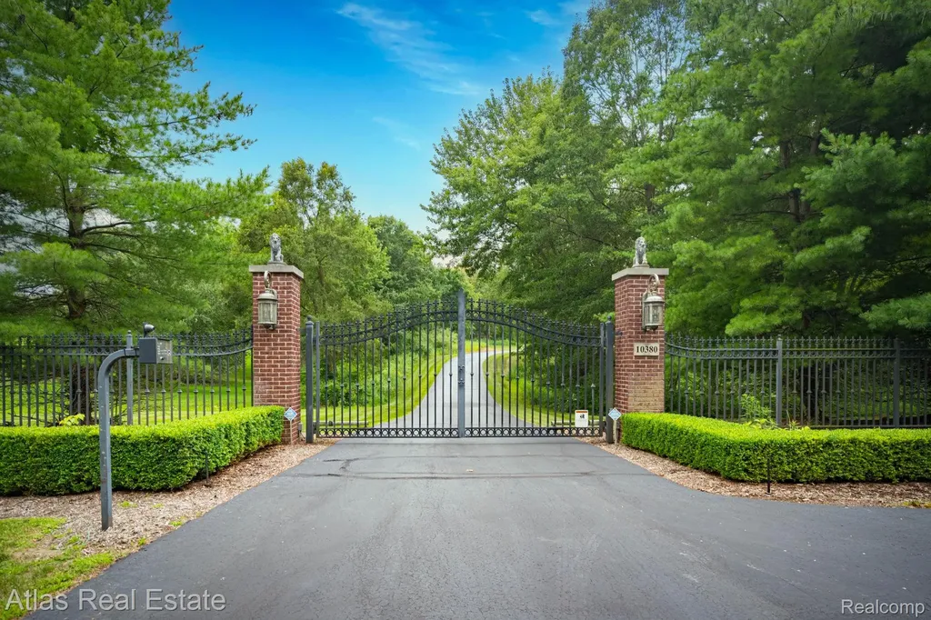 10380 S S. State Road Atlas Township MI 48438