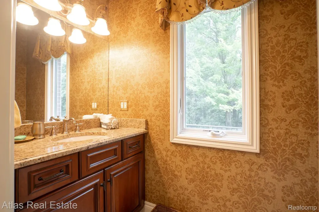 10380 S S. State Road Atlas Township MI 48438