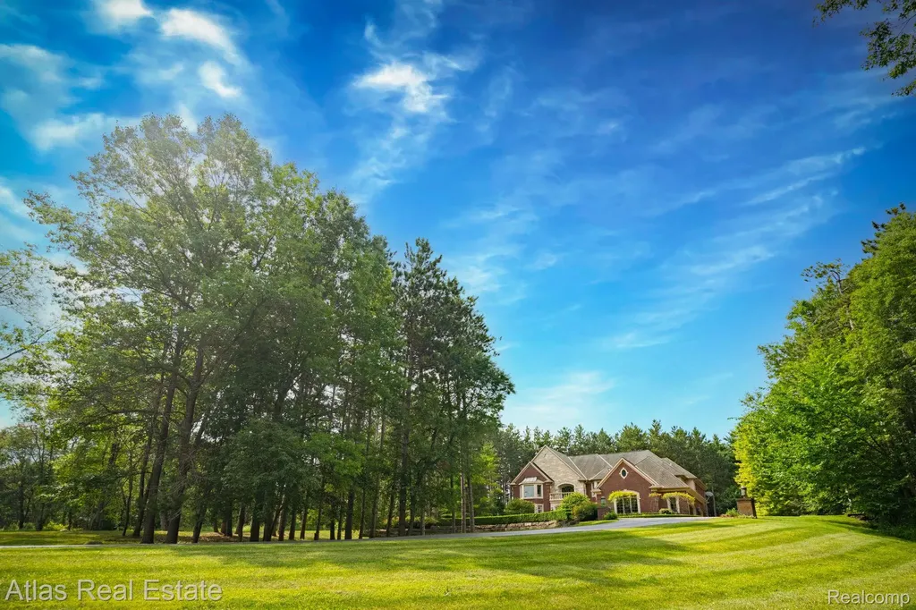 10380 S S. State Road Atlas Township MI 48438