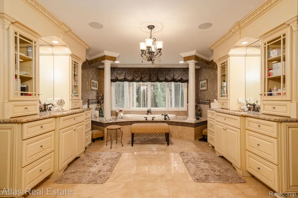 10380 S S. State Road Atlas Township MI 48438