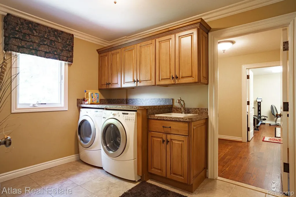 10380 S S. State Road Atlas Township MI 48438