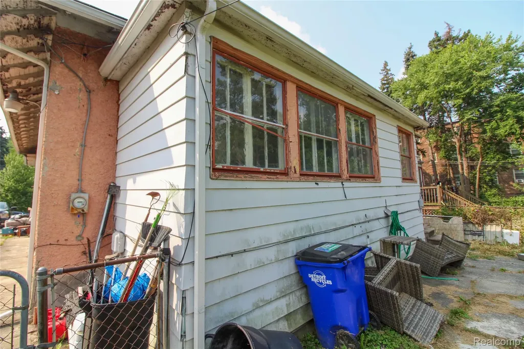 1332 Seward Street Detroit City MI 48202