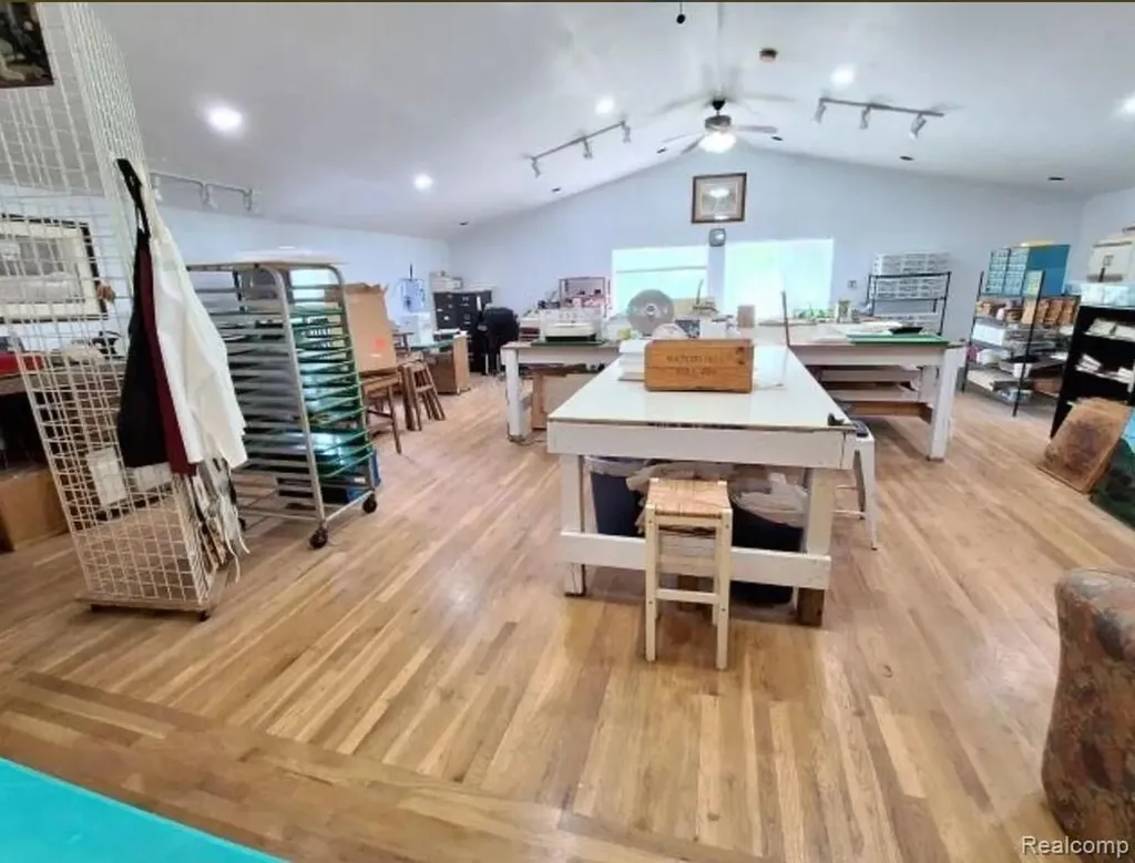 2040 Golf Course Road Clay Township MI 48028
