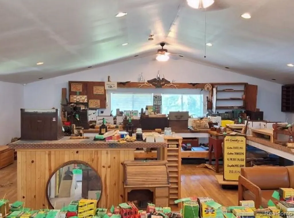 2040 Golf Course Road Clay Township MI 48028