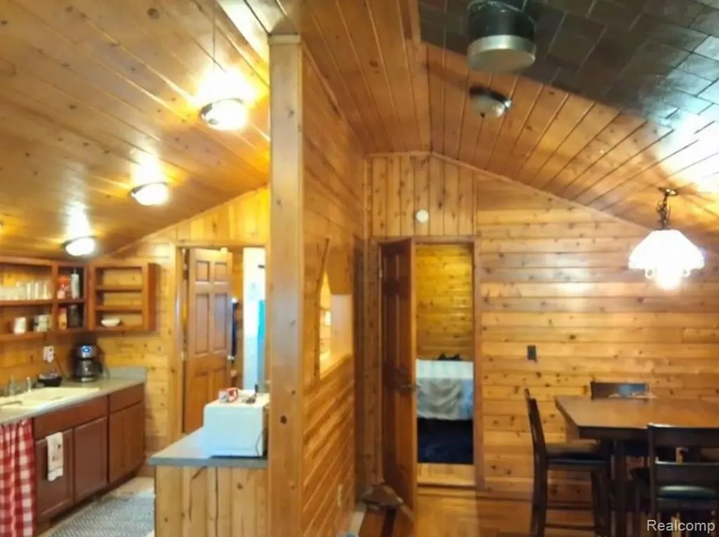 2040 Golf Course Road Clay Township MI 48028