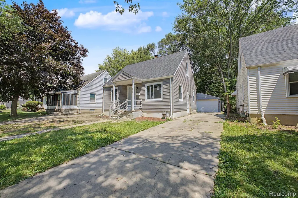 8300 Stout Street Detroit City MI 48228