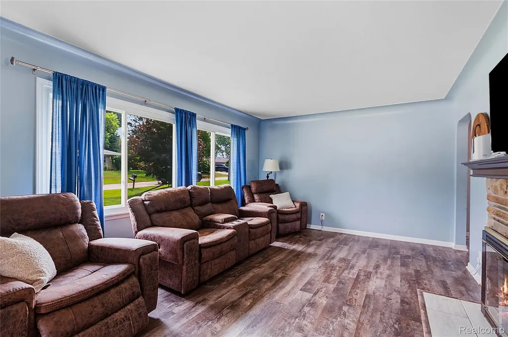 3403 Ardreth Drive Waterford Charter Township MI 48329