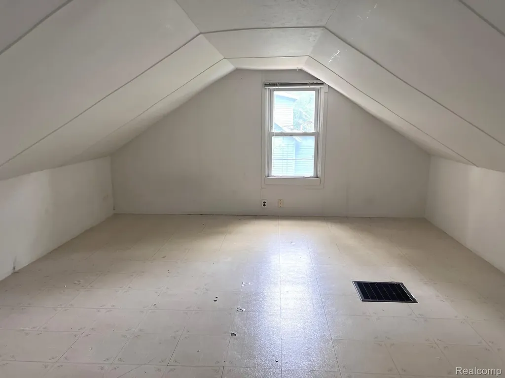 6319 S Washington Avenue Lansing City MI 48911