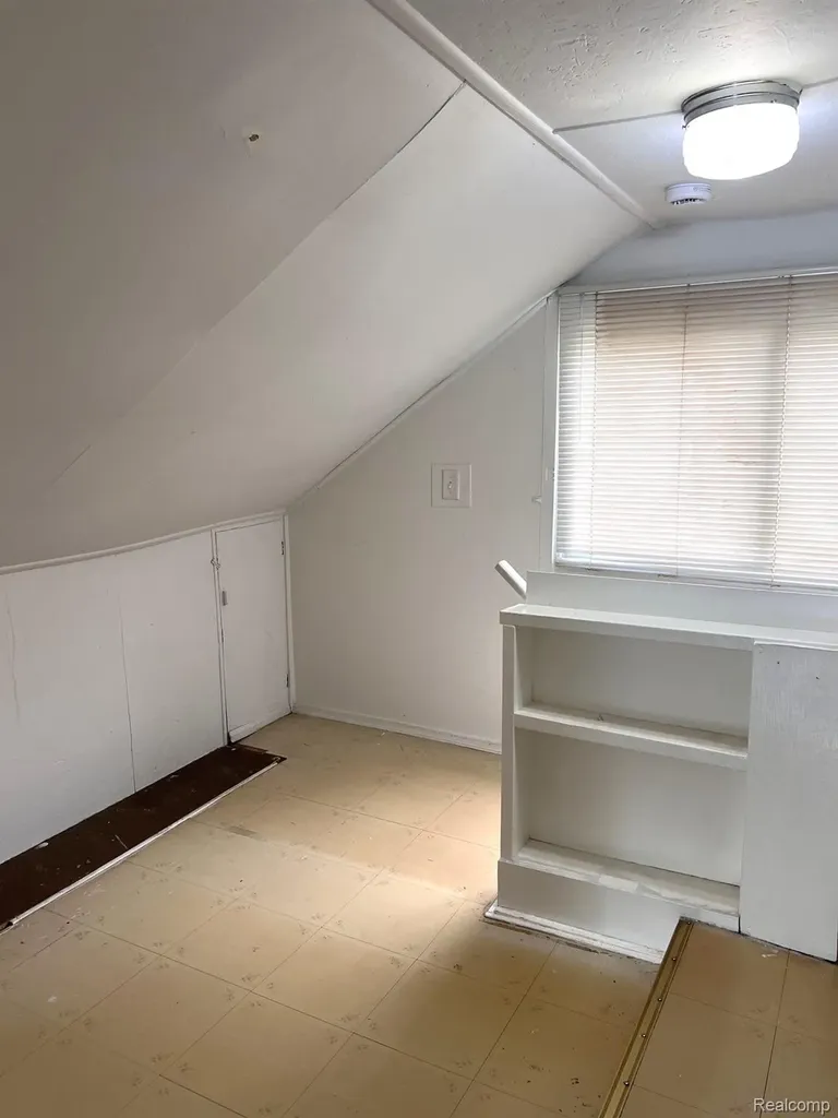 6319 S Washington Avenue Lansing City MI 48911