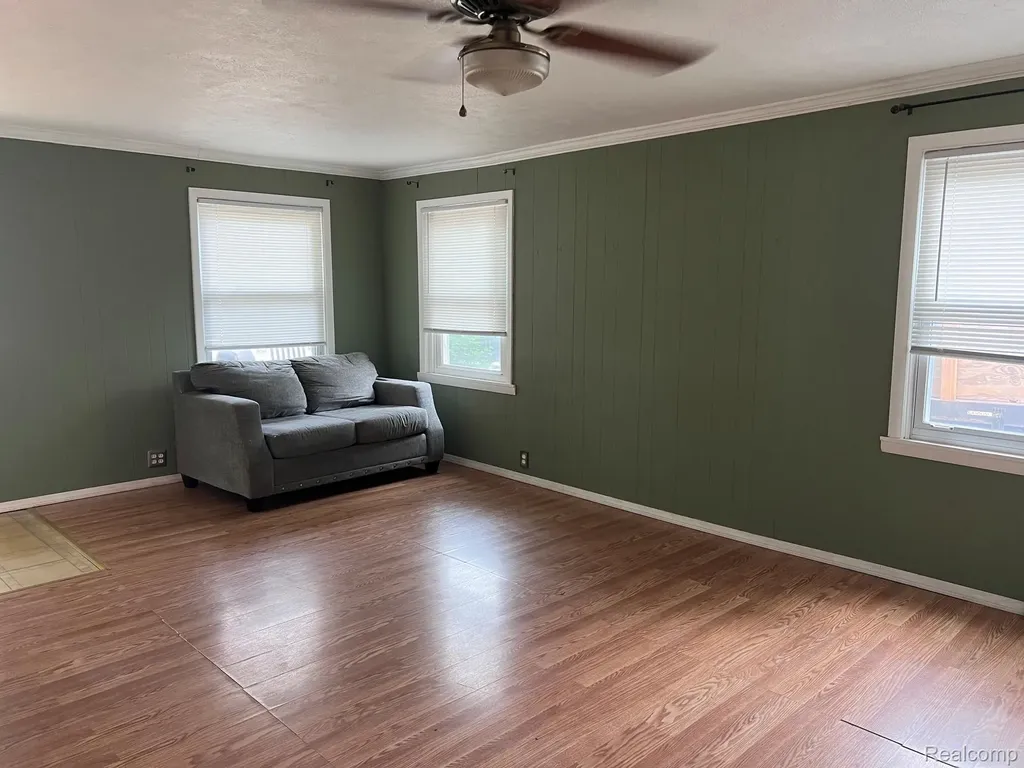 6319 S Washington Avenue Lansing City MI 48911