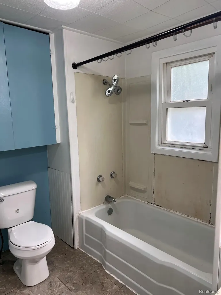 6319 S Washington Avenue Lansing City MI 48911