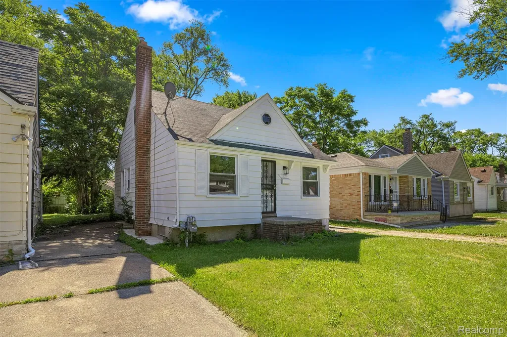 8658 Stahelin Avenue Detroit City MI 48228