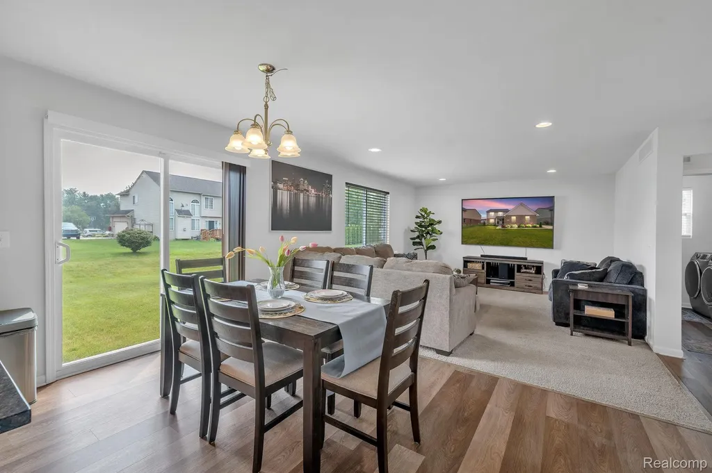 7275 Castell Boulevard Van Buren Charter Township MI 48111