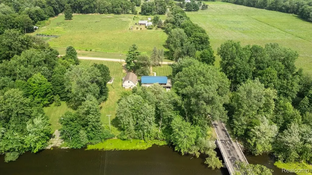 5670 Kinneville Road Onondaga Township MI 48827