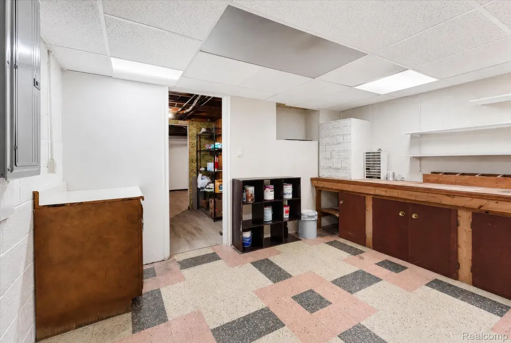 18701 Thomasine Street Clinton Charter Township MI 48036