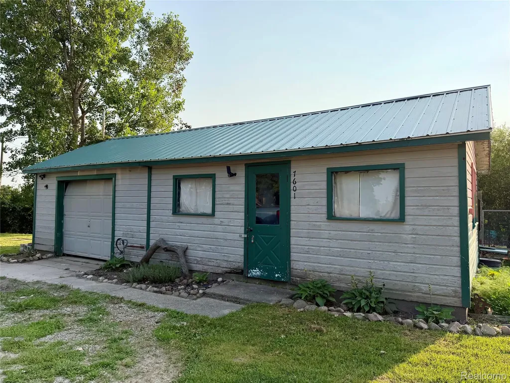 7601 W Us Highway 223 Rome Township MI 49221