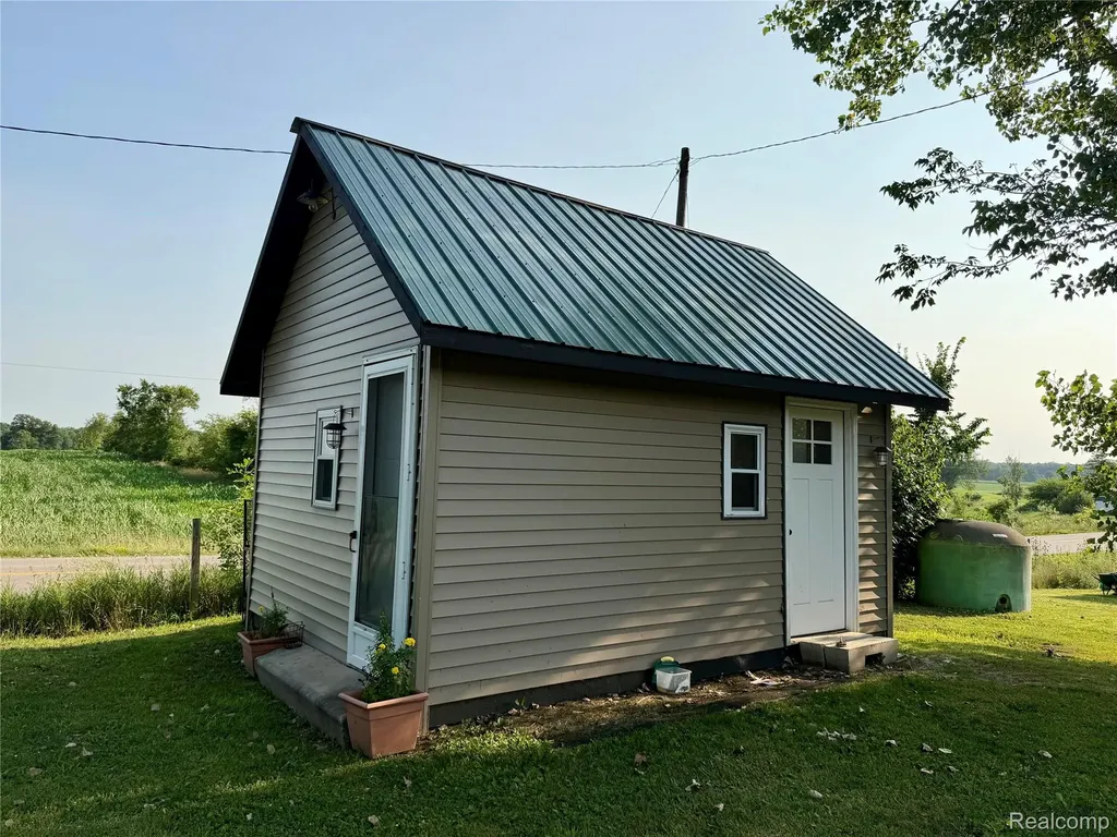 7601 W Us Highway 223 Rome Township MI 49221