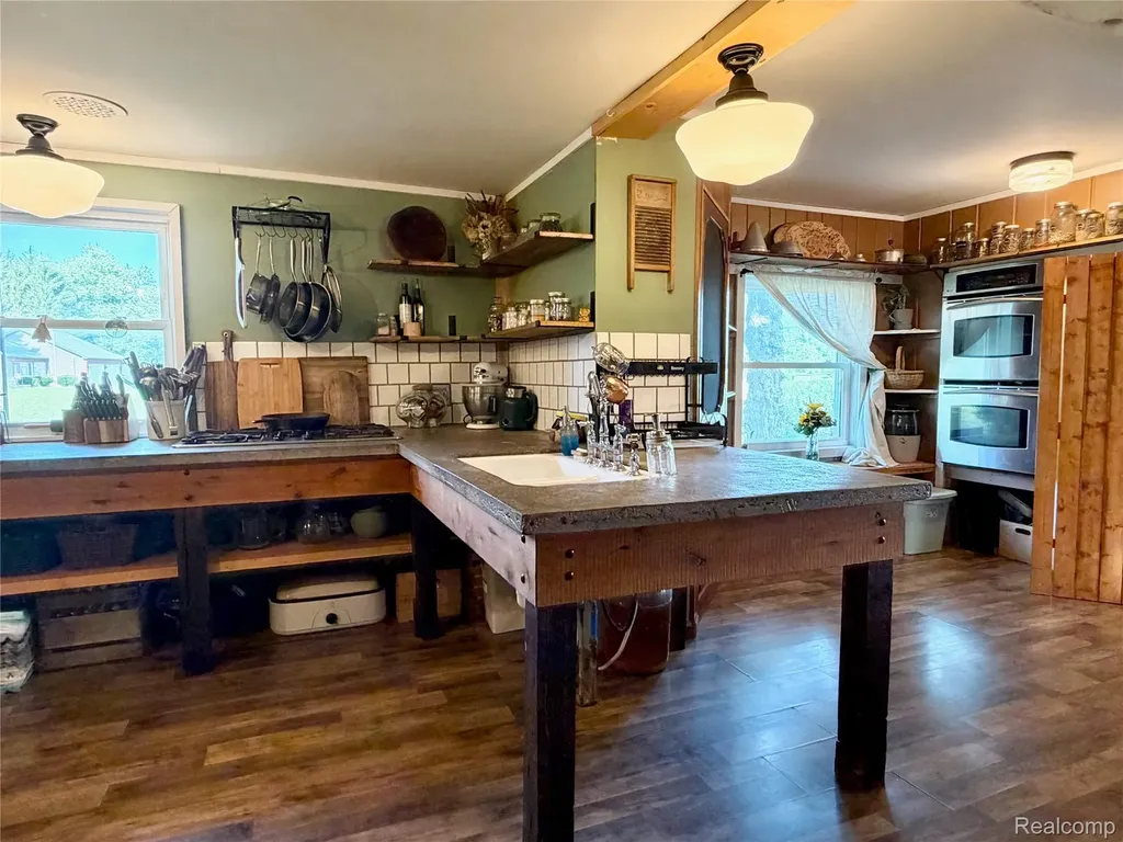 7601 W Us Highway 223 Rome Township MI 49221