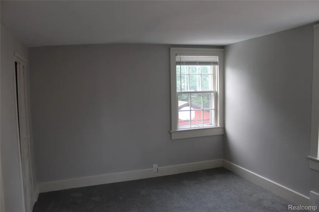 1552 Brys Drive Grosse Pointe Woods City MI 48236