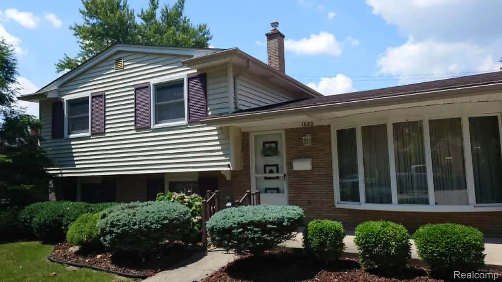 1650 Hawthorne Street Trenton City MI 48183