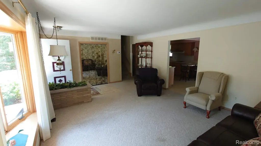 1650 Hawthorne Street Trenton City MI 48183