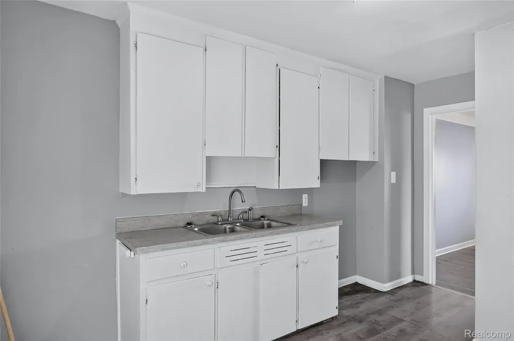 13588- 13592 Southfield Detroit City MI 48227