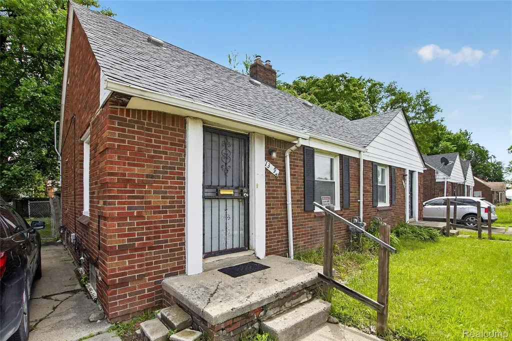 13588- 13592 Southfield Detroit City MI 48227
