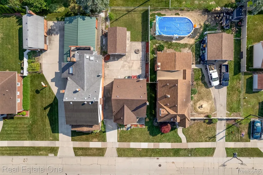15435 Jonas Avenue Allen Park City MI 48101