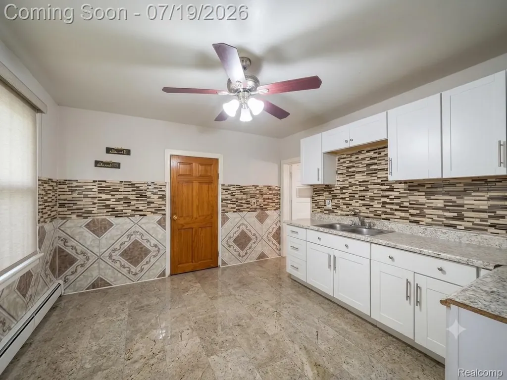 3845 Edwin Street Hamtramck City MI 48212