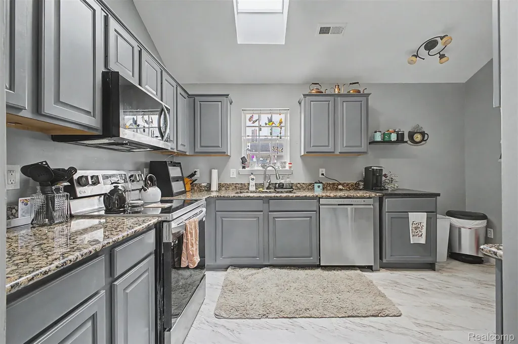 45741 Cagney Drive Macomb Township MI 48044