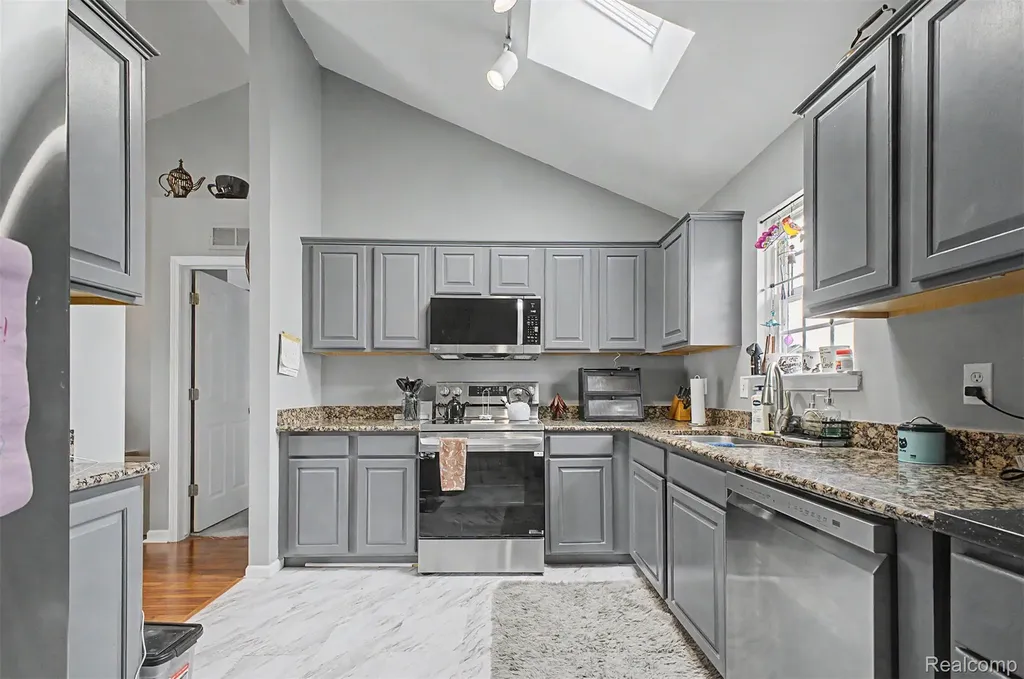 45741 Cagney Drive Macomb Township MI 48044