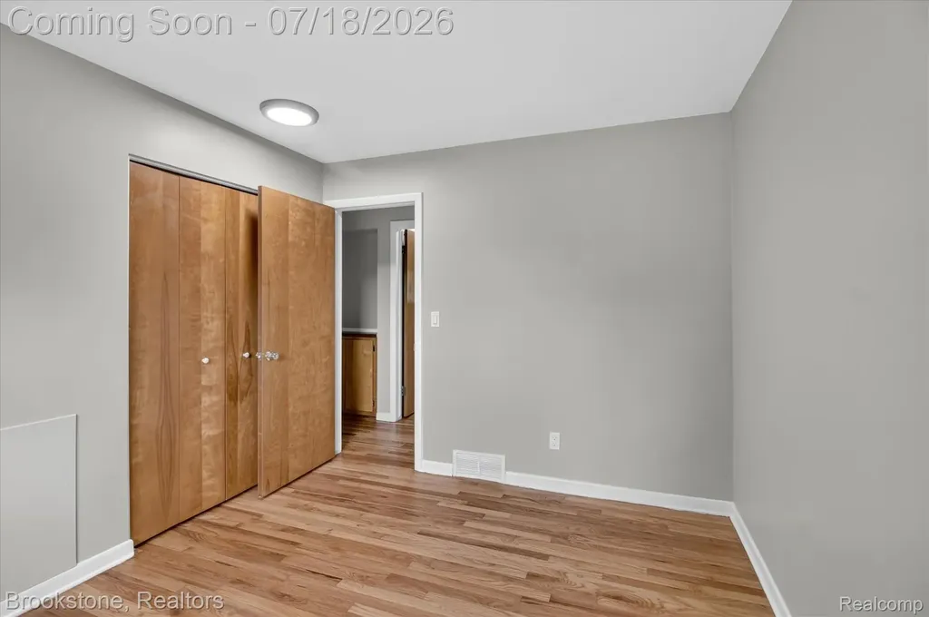 7176 Perry Lake Road Independence Charter Township MI 48346