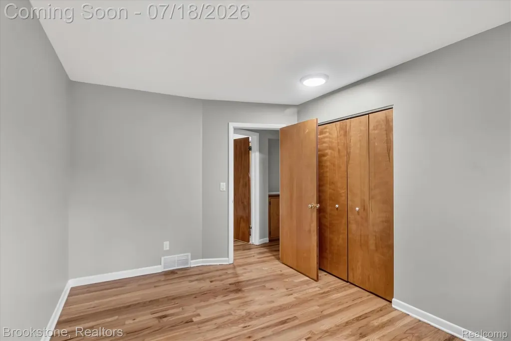 7176 Perry Lake Road Independence Charter Township MI 48346