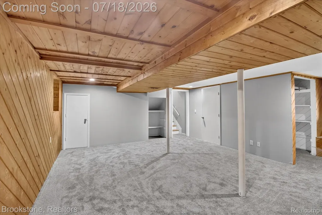 7176 Perry Lake Road Independence Charter Township MI 48346