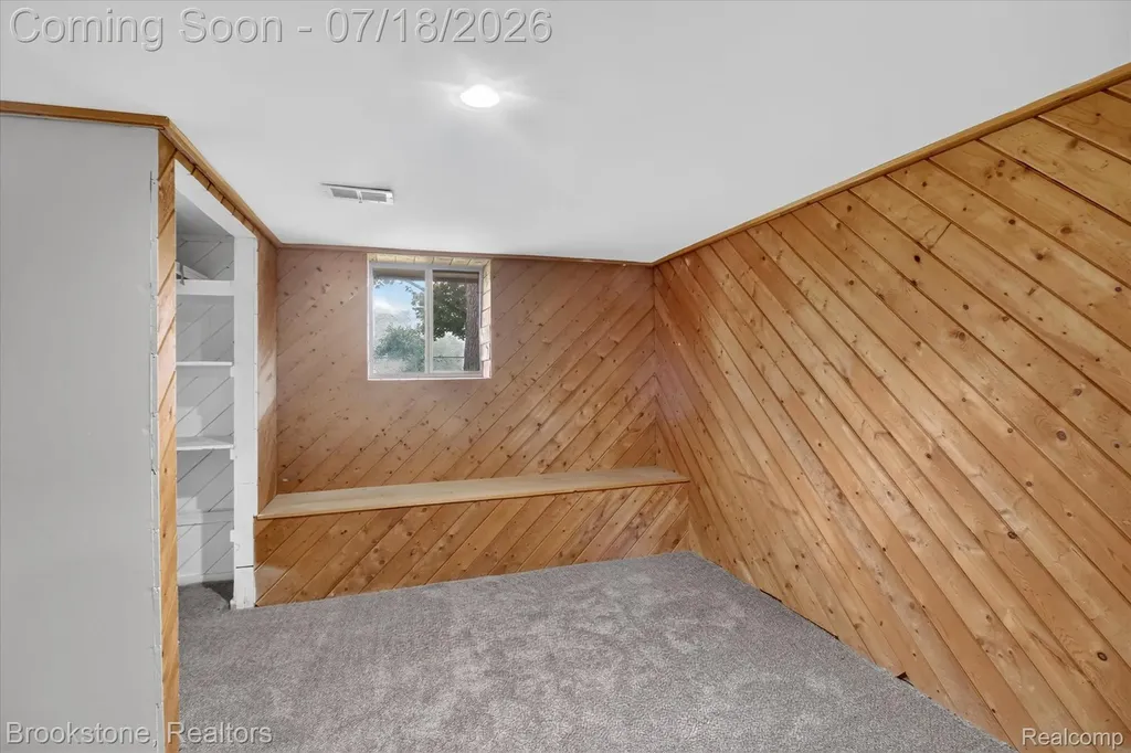 7176 Perry Lake Road Independence Charter Township MI 48346