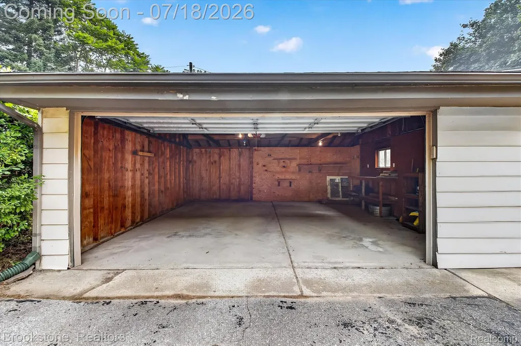7176 Perry Lake Road Independence Charter Township MI 48346
