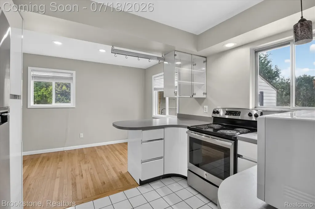 7176 Perry Lake Road Independence Charter Township MI 48346