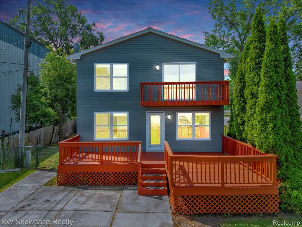4392 Cass Elizabeth Road Waterford Charter Township MI 48328