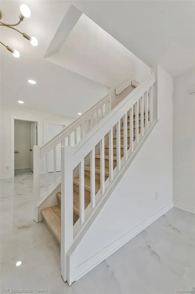 4392 Cass Elizabeth Road Waterford Charter Township MI 48328