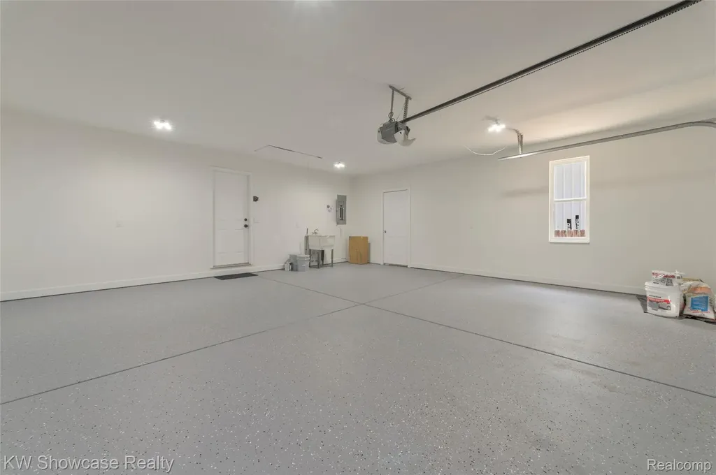4392 Cass Elizabeth Road Waterford Charter Township MI 48328