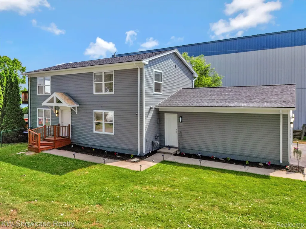 4392 Cass Elizabeth Road Waterford Charter Township MI 48328