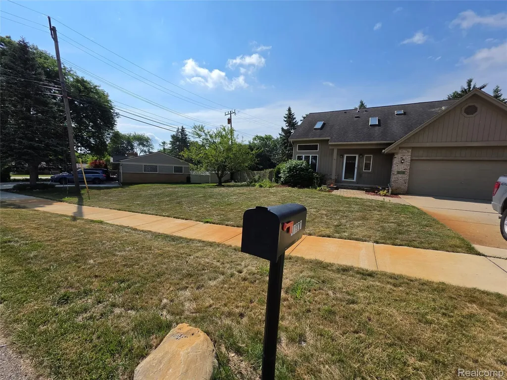 41921 Tamara Street Novi City MI 48375