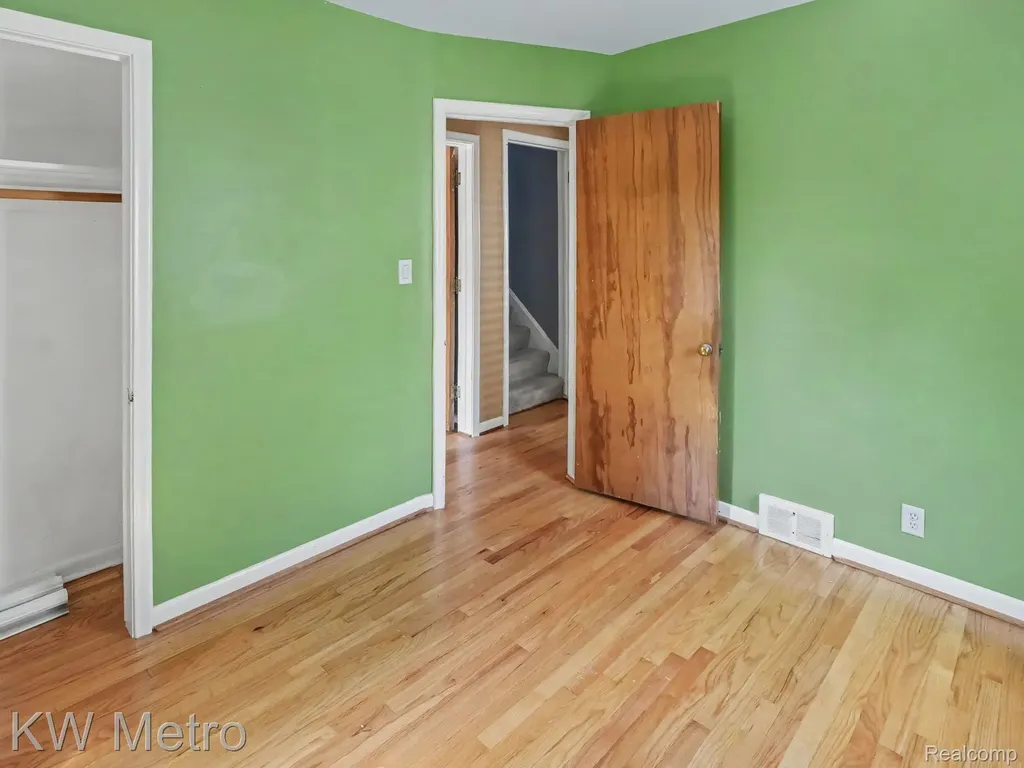 1023 Hoffman Avenue Royal Oak City MI 48067