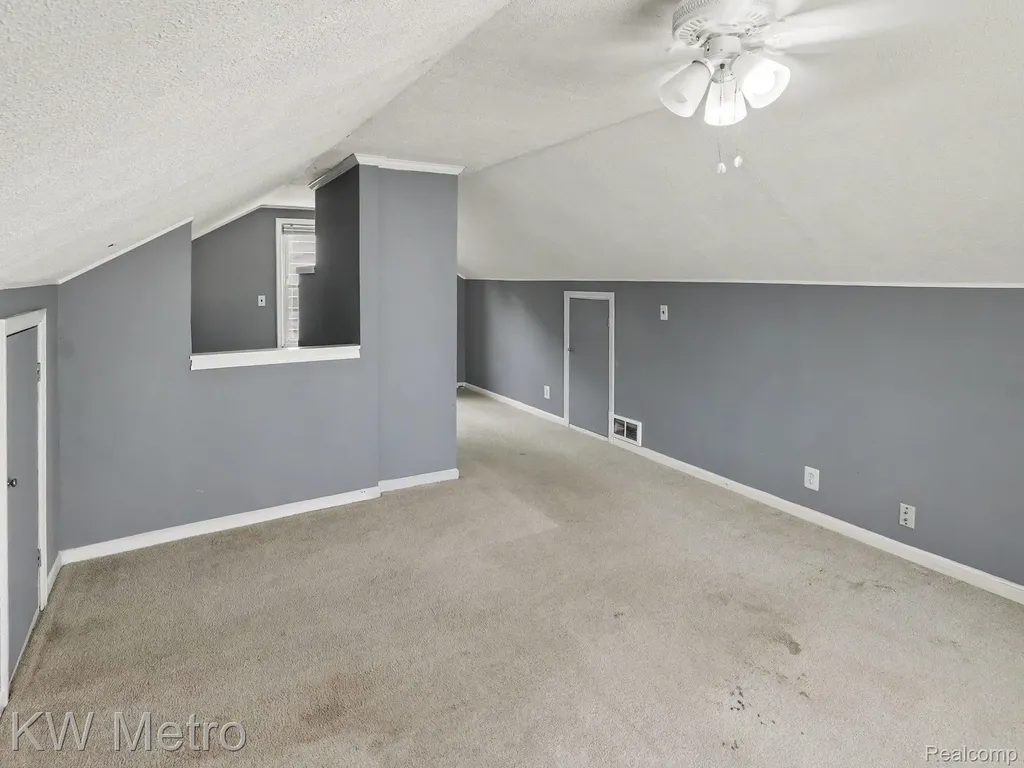 1023 Hoffman Avenue Royal Oak City MI 48067