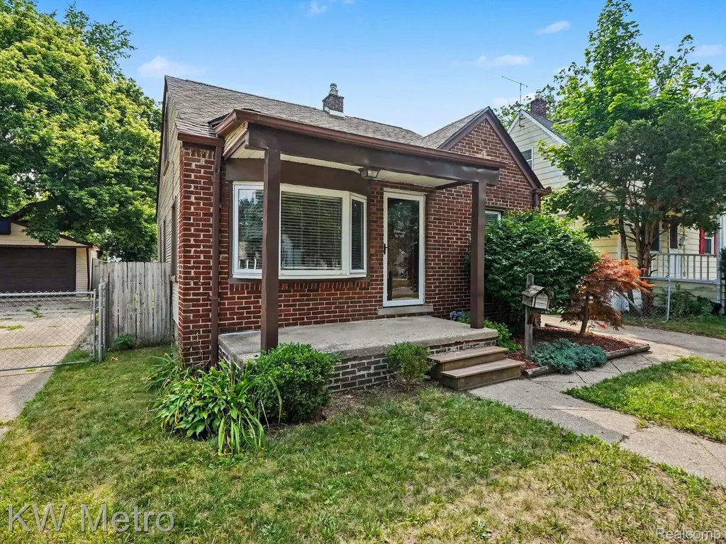 1023 Hoffman Avenue Royal Oak City MI 48067