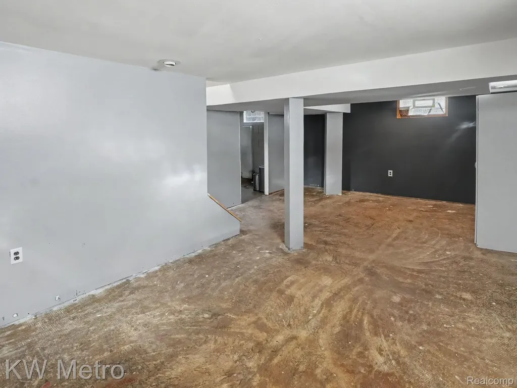 1023 Hoffman Avenue Royal Oak City MI 48067
