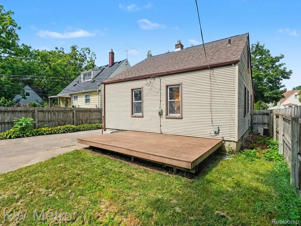 1023 Hoffman Avenue Royal Oak City MI 48067
