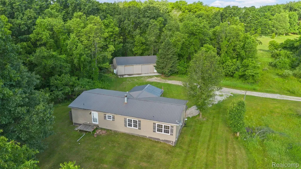 2190 Seymour Lake Road Brandon Charter Township MI 48462